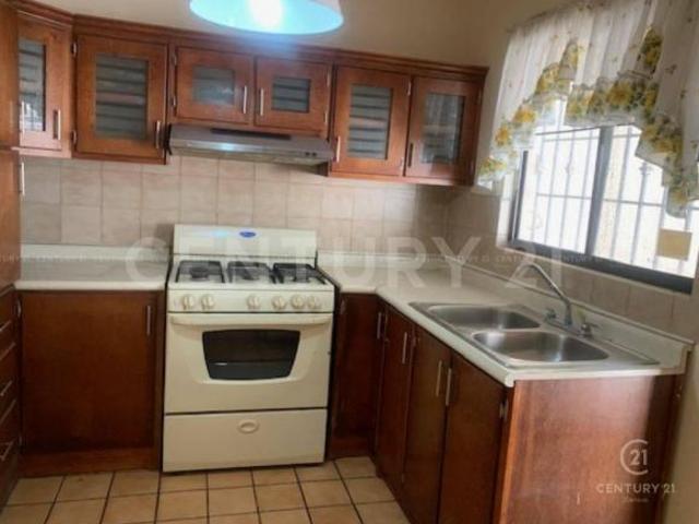 CASA EN VENTA EN FRACCIONAMIENTO SAN JUAN, CHIHUAHUA, CHIH