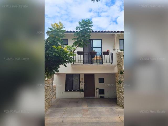Casa en venta en Fraccionamiento Sacromonte