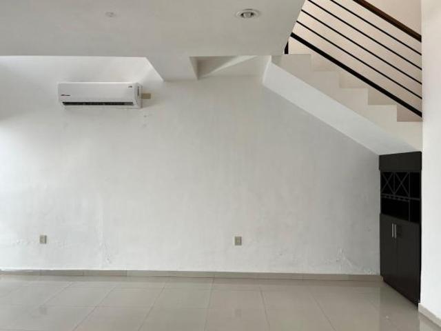CASA EN VENTA EN FRACCIONAMINETO ALTABRISA