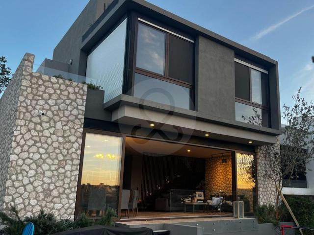 Casa en venta en Fray Jun?pero Serra 4 Rec?maras