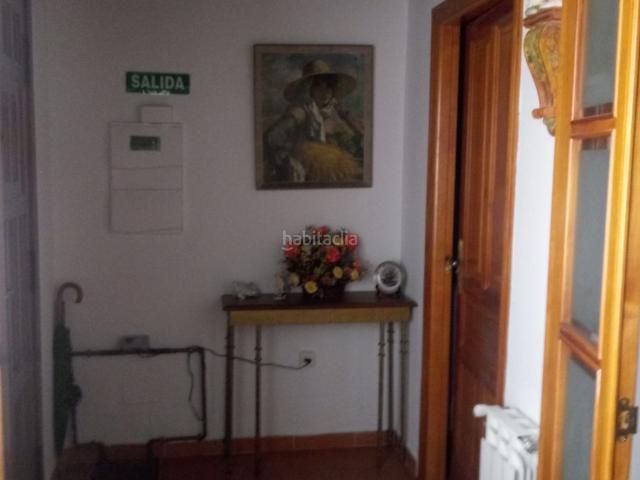 Casa en venta en Oña. Casa rehabilitada con patio. Casas.