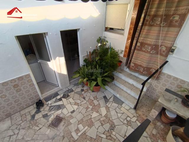 Casa en venta en Guadalcázar. IMPRESIONANTE CASA DE 320 m2 EN GUADALCÁZAR 5 DORMITORIOS PATIO, AZOTEA, COCHERA Y GRAN ALMACÉN CON CÁMARA FRIGORÍFICA. Casas.