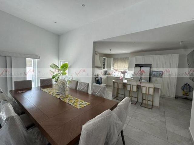 Casa en venta en Valle del Contry