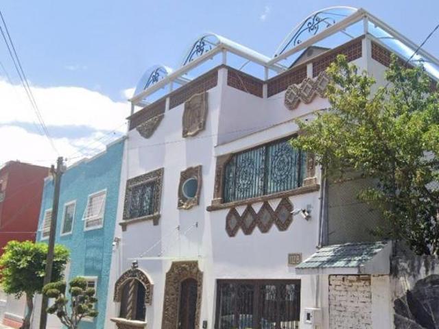 CASA EN VENTA EN GUADALUPE TEPEYAC EN ADJUDICACION CERCA DE PLAZA TEPEYAC