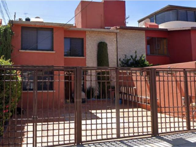 Casa en venta en Guadalupe, Toluca, México