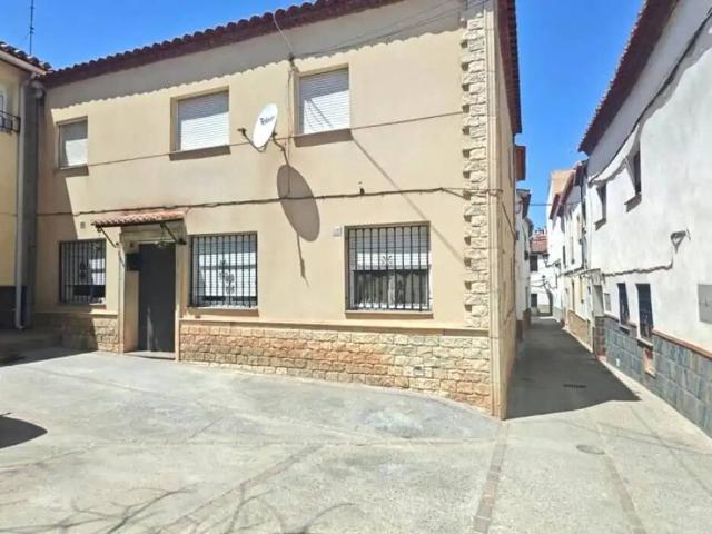 Casa en Venta en Guadix