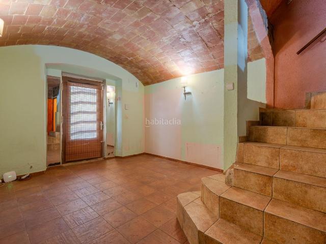 Casa en venta en Gualta Costa Brava. Casa en venta en Gualta con 4 habitaciones, patio y terraza, a reformar, Girona. Casas.