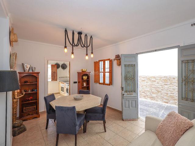 Casa en venta en Guaro. Character Townhouse in the Heart of Guaro. Casas.