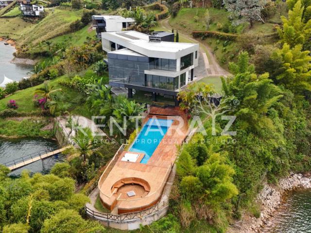 Casa En Venta En Guatape En El Penol V350209
