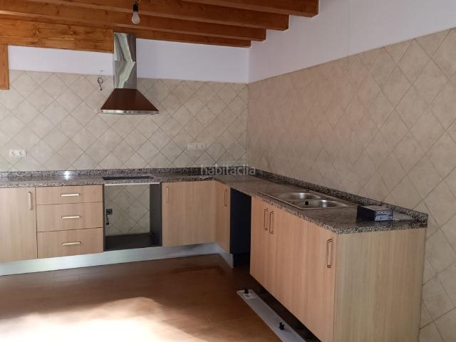 Casa en venta en Guingueta d´Àneu La Pirineos. CASA ADOSADA EN ESTARÓN. Casas Guingueta d´Àneu.