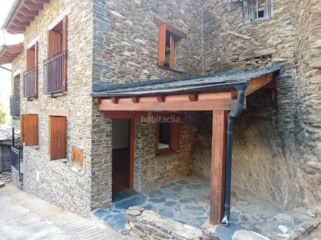 Casa en venta en Guingueta d´Àneu La Pirineos. CASA REFORMADA A ESTARÓN. Casas Guingueta d´Àneu.