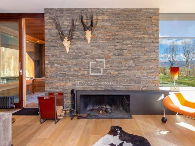 Casa en venta en Guils de Cerdanya, ubicada en un entorno re. 237m² Guils de Cerdanya