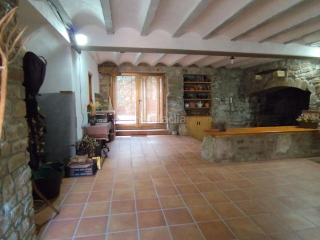 Casa en venta en Guissona. ¡Vive rodeado de paz y encanto en una auténtica masía reformada!. Casas.