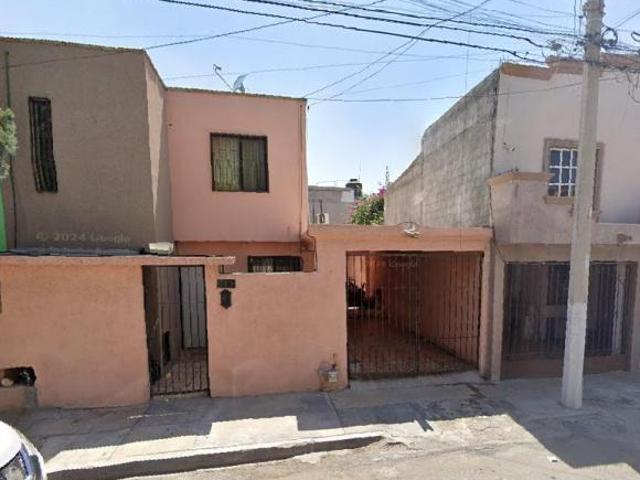 CASA EN VENTA EN GUSTAVO DIAZ ORDAZ SALTILLO COAHUILA