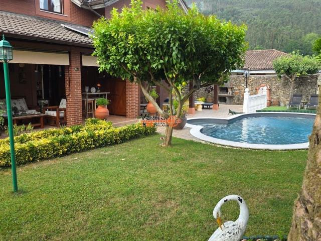 Casa en venta en Guriezo. Casas.
