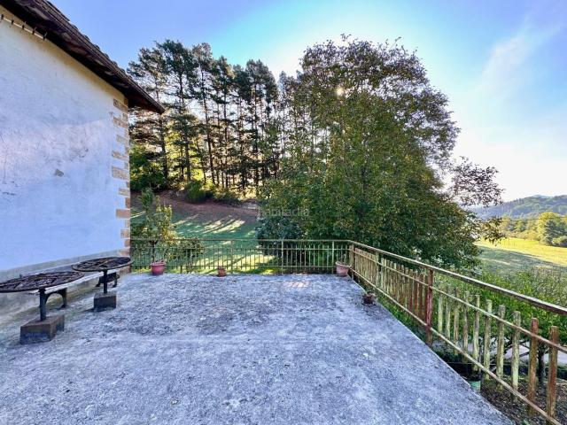 Casa en venta en Gabiria. Se vende parte de caserío bifamiliar. Casas.