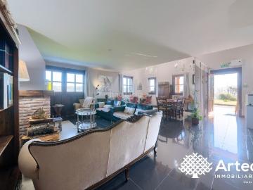 Casa en venta en Galdakao. Casa en Venta, zona Larrabetzu, licencia Agroturismo, terreno rustico, rural y agricola. Casas.