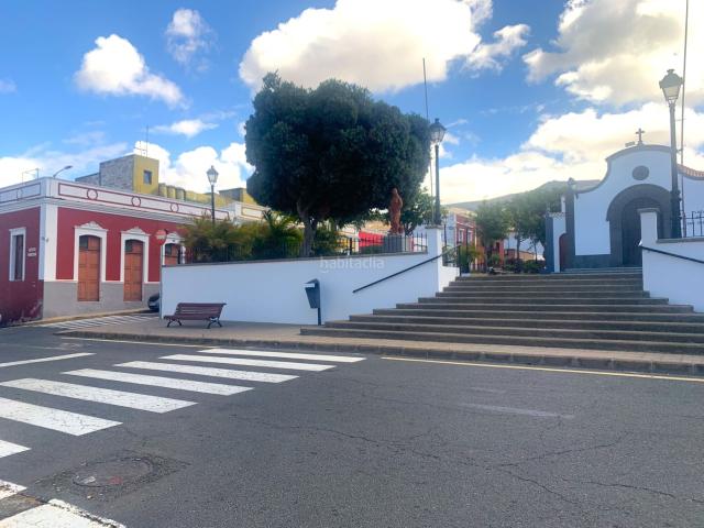 Casa en venta en Gáldar, Barrial San Isidro Marmolejos. CASA EN SAN ISIDRO CON FACHADA A 3 CALLES. Casas.