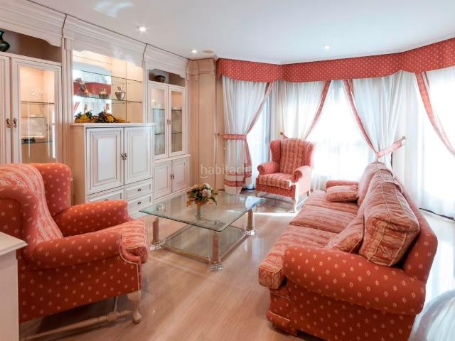 Casa en venta en Gandia, Centro Histórico. Casas.