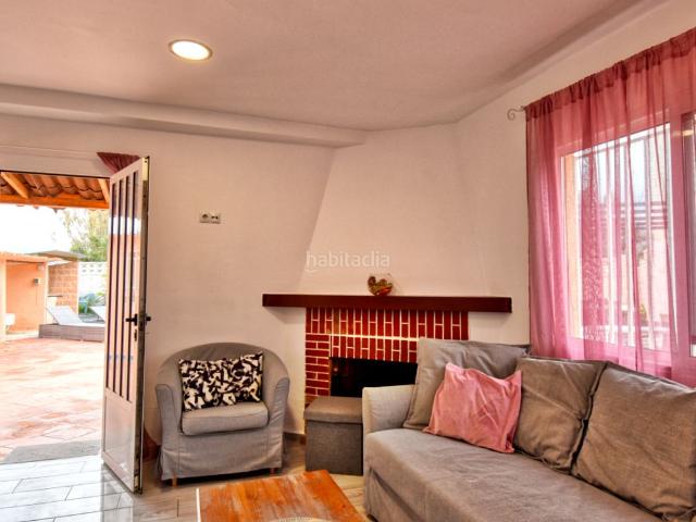 Casa en venta en Gandia, Grau de Gandía Marenys de Rafalcaid. Villa Coral. Casas.