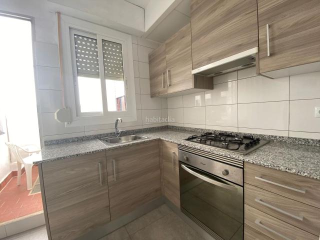 Casa en venta en Gandia, Grau de Gandía Marenys de Rafalcaid. casa de 2 plantas con cochera en el Grao de Gandía. Casas.