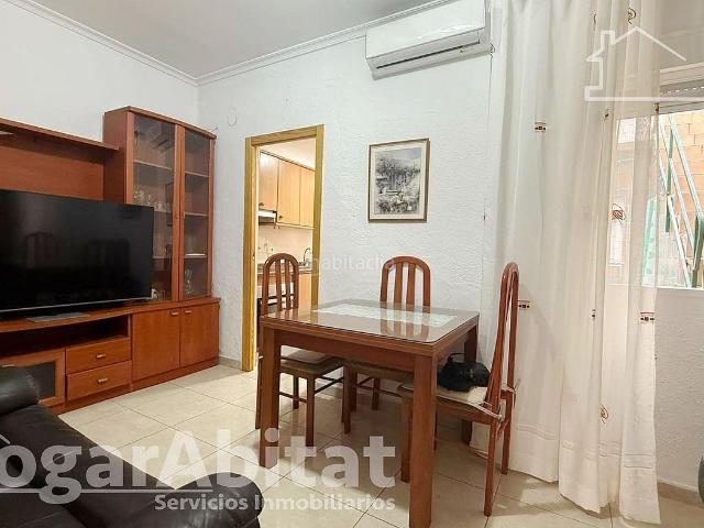 Casa en venta en Gandia, Grau de Gandía Marenys de Rafalcaid. Cerca del puerto! Casa espaciosa y semireformada con gran terraza, toda amueblada. Casas.