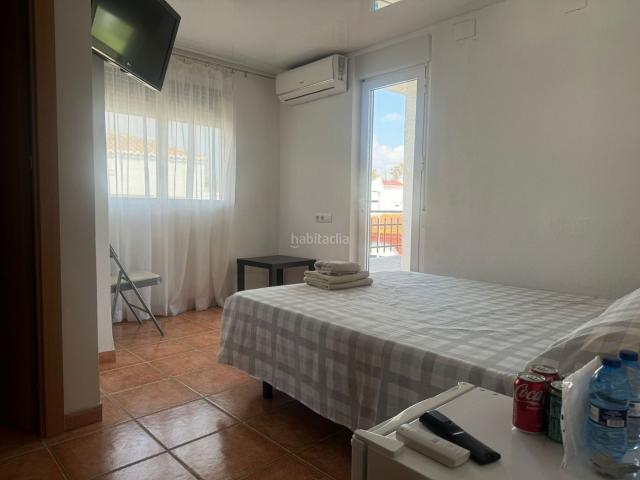 Casa en venta en Gandia, Playa de Gandía. ltpgtiexclBienvenido a tu nuevo chalethostal en la playa de Gandiacutea!ltpgtltpgt Este espectacular alojamiento independiente de. Casas.