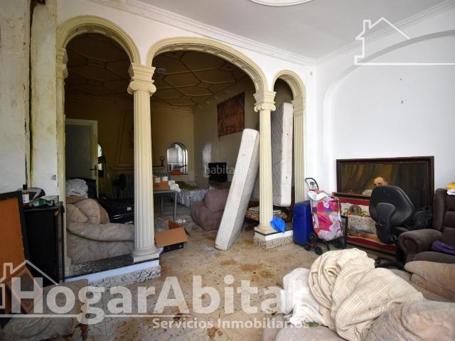 Casa en venta en Gandia, Plaza Elíptica República Argentina. GRAN CASA SEÑORIAL CON TERRAZA Y BARBACOA PARA REFORMAR. Casas.