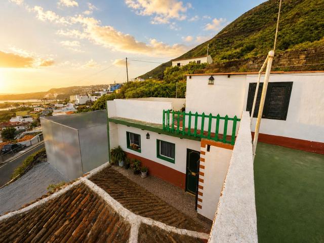 Casa en venta en Garachico. Viviendas en venta El Guincho, Garachico. Casas.