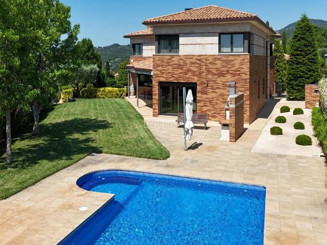 Casa en venta en Garriga La, Can Violí Can Poi del Bosc. ESTEVE REAL ESTATE ESPECTACULAR VILLA DE DISEÑO CON VISTAS EN LA GARRIGA. Casas Garriga.