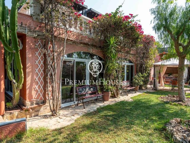 Casa en venta en Gavà, La Sentiu. Casa independiente en La sentiu. Casas.