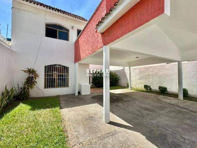 CASA EN VENTA EN GAVIOTAS 4