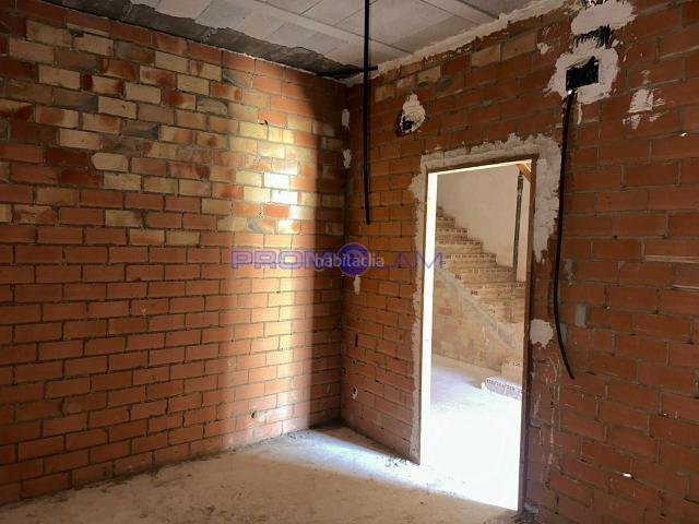 Casa en venta en Gelves. Casa adosada en construcción en Gelves Sevilla Excelente oportunidad. Casas.