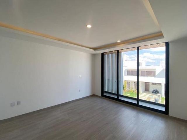 Casa en Venta en Gema Residencial, Pachuca con 4 habitaciones y 5 baños