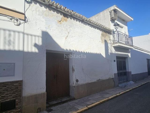 Casa en venta en Gibraleón. Magnífica casa de pueblo a dos calles. Casas.