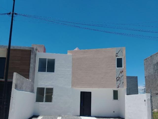 CASA EN VENTA EN GIBRALTAR, CORREGIDORA, QUERÉTARO
