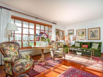 Casa en venta en Gijón, La Guía. Exclusivo chalet en Somió. Casas.