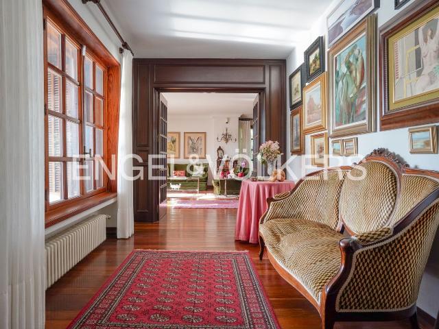 Casa en venta en Gijón, La Guía. Exclusivo chalet en Somió. Casas.
