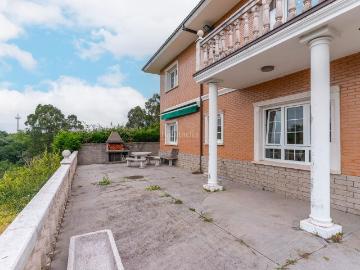 Casa en venta en Gijón, La Pedrera. Espectacular Casa Unifamiliar de 6 hab. con Sauna y Finca de más de 5.000 m2!. Casas.