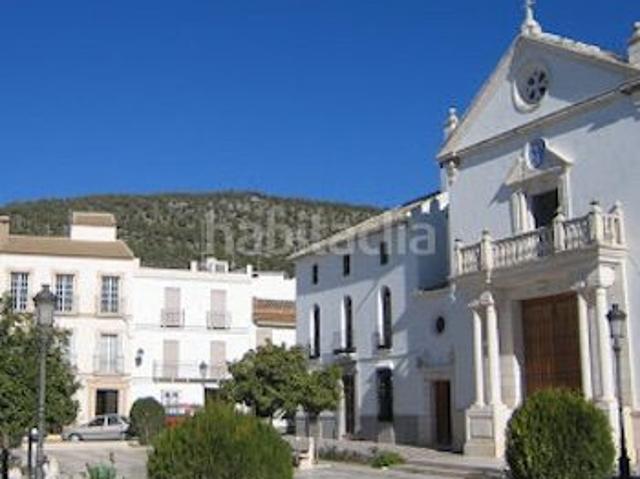 Casa en venta en Gilena. Oportunidad casa unifamiliar en zona tranquila en Gilena. Casas.