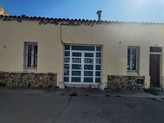 Casa en venta en Girona, Domeny. Inmueble en Girona. Casas.