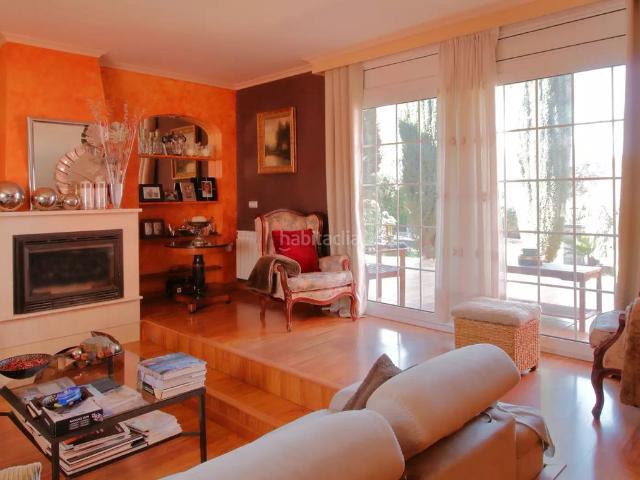 Casa en venta en Girona, Palau. Casa Especial a Palau Girona. Casas.