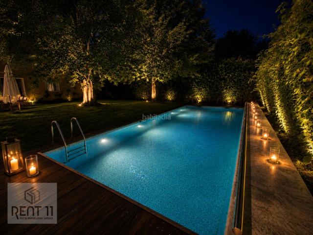 Casa en venta en Girona, Palau. Casas.