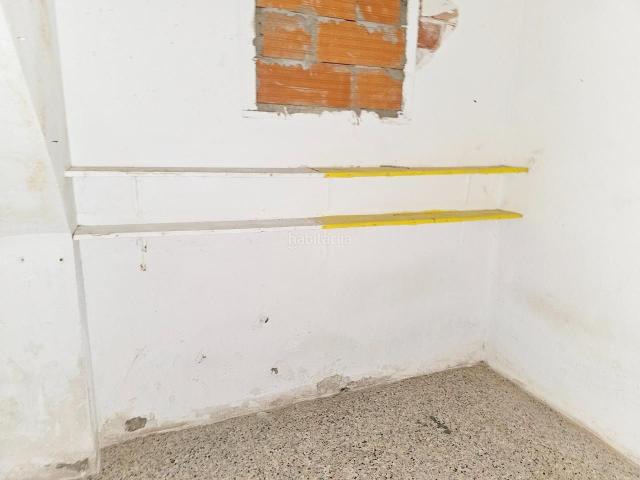 Casa en venta en Girona, Pont Major Pedret Campdorà. Casa a reformar con jardín o huerto en Pont Major. Casas.
