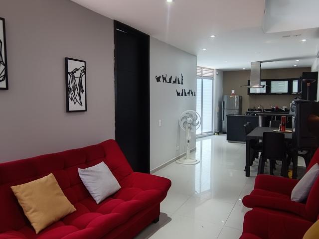 Casa En Venta En Girardot En Alcatraz V284033