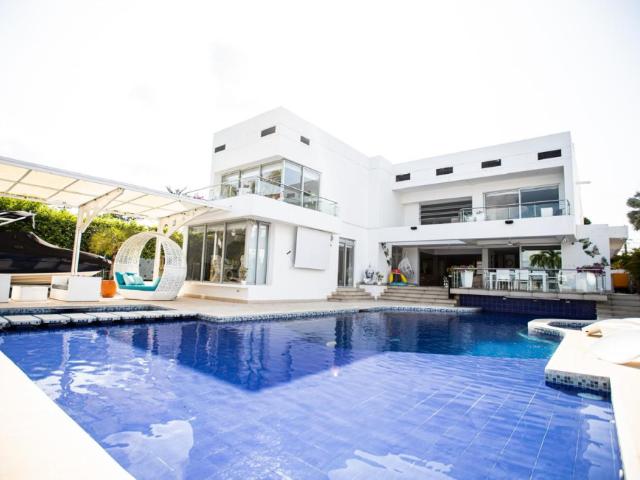 Casa En Venta En Girardot V355456