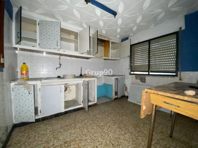 Casa en venta en Godall. Casa de pueblo entre medianeras. Casas.