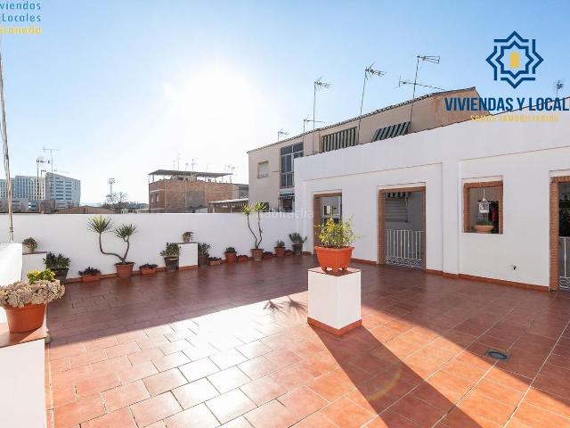 Casa en venta en Granada, Campus de la Salud. CASA JUNTO AL PTS. Casas.