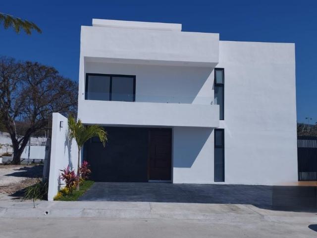 CASA EN VENTA EN GRAND PEDREGAL, BERRIOZ?BAL, CHIAPAS