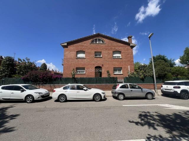 Casa en venta en Granollers, Can bassa. Casa pareada en Venta, amplia luminosa, Granollers. Casas.